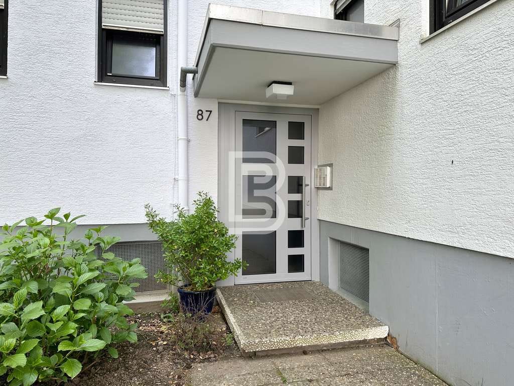 Immobilie in Umkirch - Lichtdurchflutete Wohnung mit großzügiger Dachterrasse in ruhiger Lage von Umkirch - Bild 1