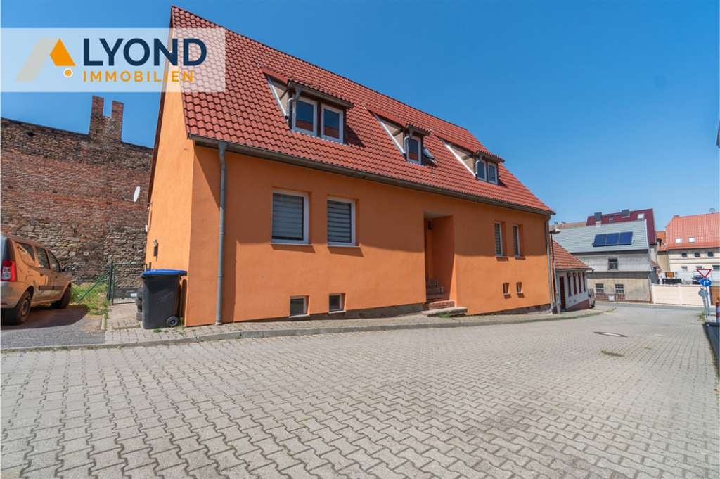 Immobilie in Arnstein - Mehrfamilienhaus im Herzen von Sandersleben! - Bild 0