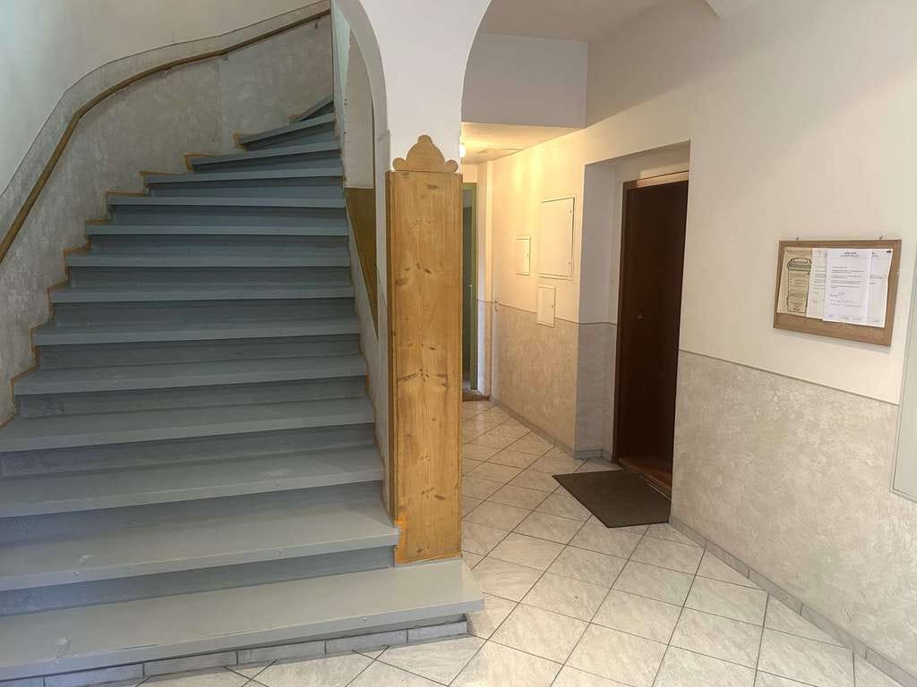 Immobilie in Hohenstein-Ernstthal - Kleines Mehrfamilienhaus mit Mietergärten und Stellplätzen - Bild 0