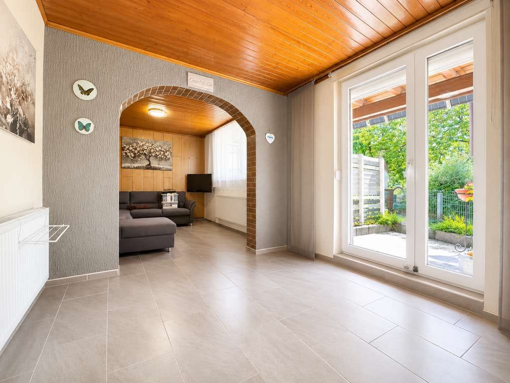 Immobilie in Oberrot - Charmantes 2–3 Familienhaus mit Landhausflair, Doppelgarage und großem Schuppen - Bild 4