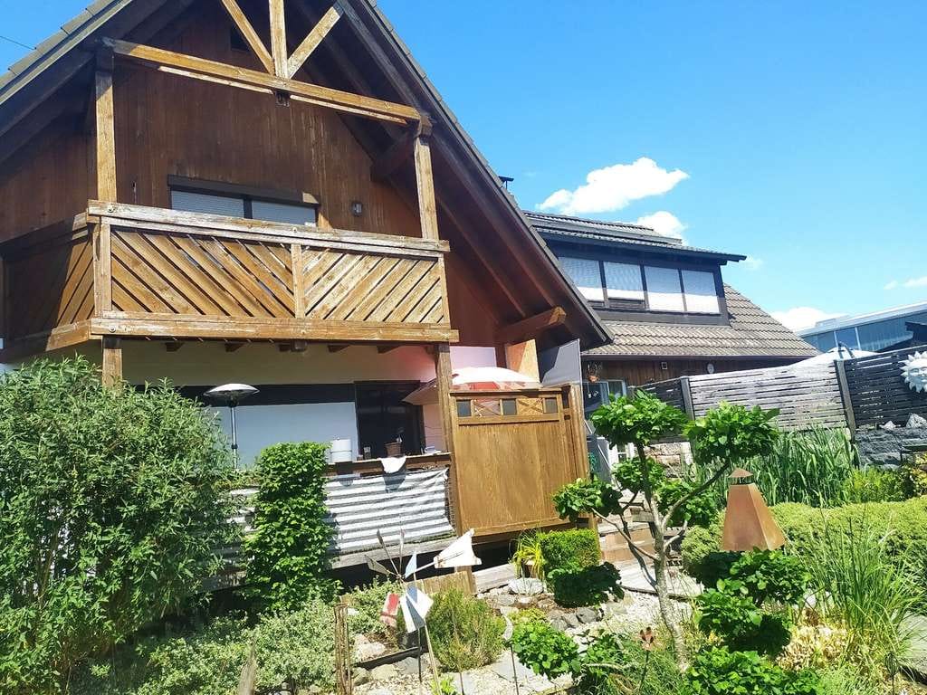 Immobilie in Burgau - Zweifamilienhaus, Garage und Carport
mit wunderschönem Garten - Bild 3