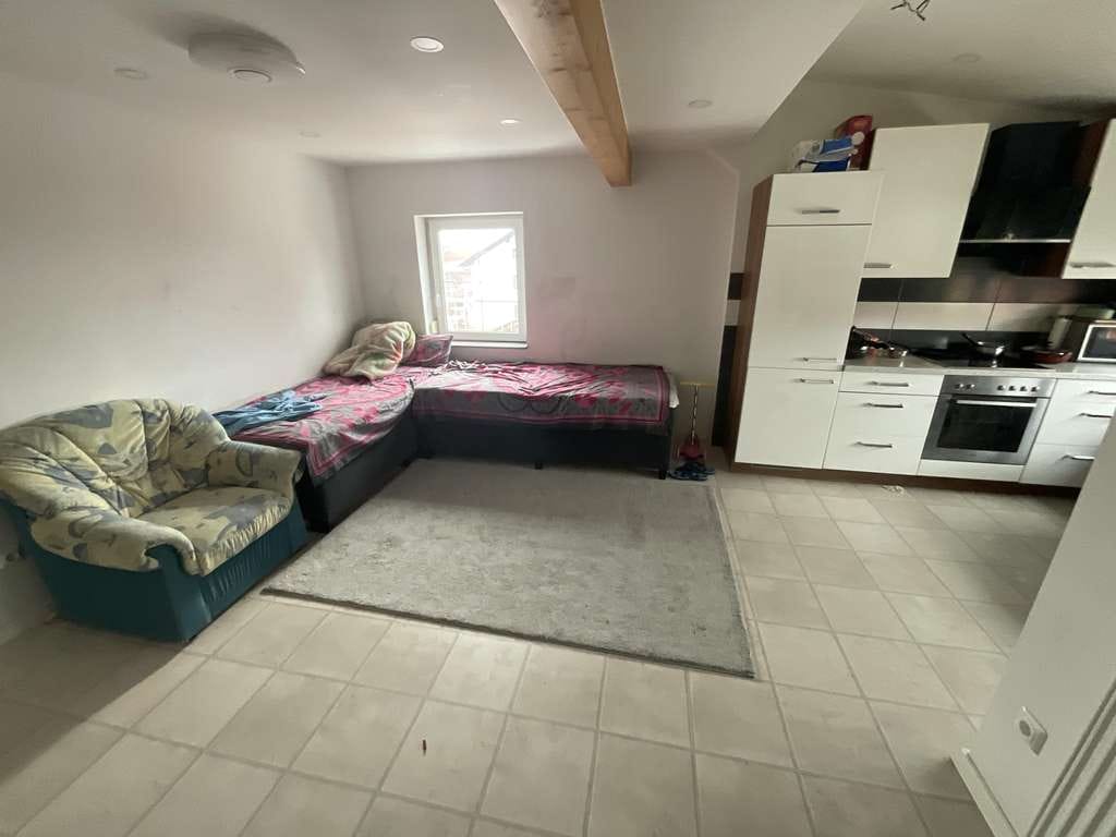 Immobilie in Hiltenfingen - 3 Familienhaus und stark renovierungsbedürftiges Einfamilienhaus - Bild 4