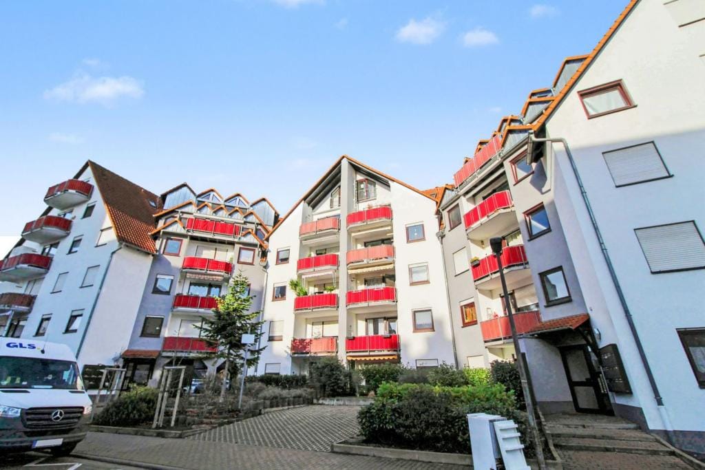 Immobilie in Bobenheim-Roxheim - Gut geschnittene 2 Zimmerwohnung in Bob-Rox mit Stellplatz und Balkon - Bild 2