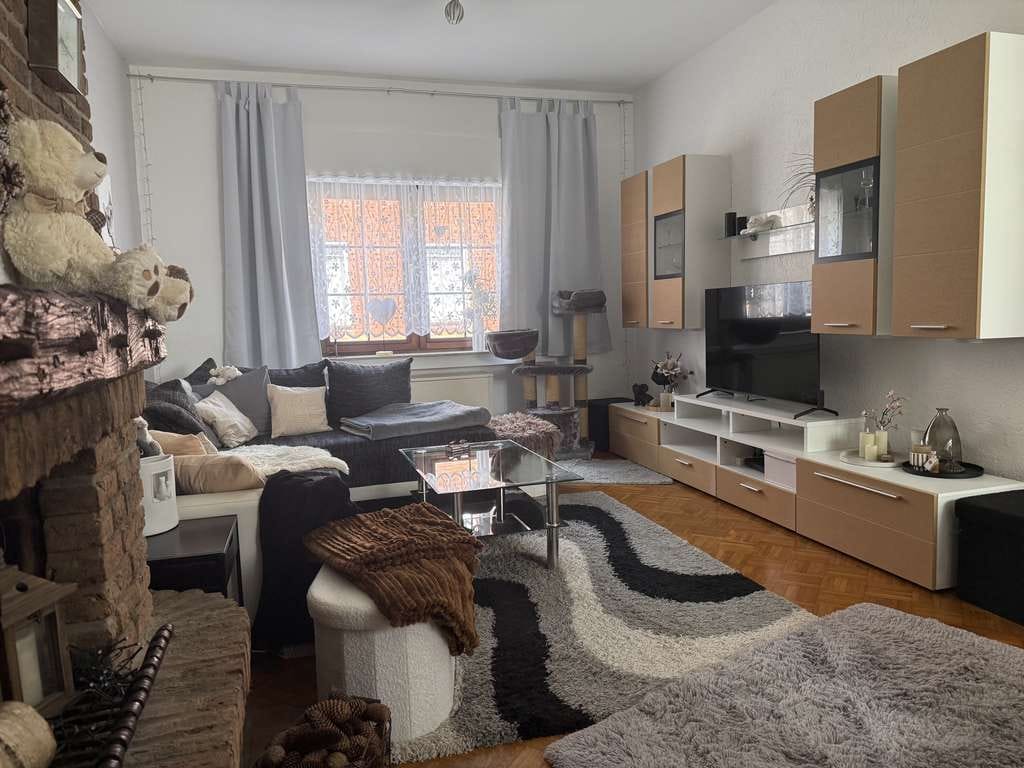 Immobilie in Baesweiler - 7-Zimmer Reihenmittelhaus in Baesweiler-Setterich mit 191 m² Wohnfläche - Bild 1