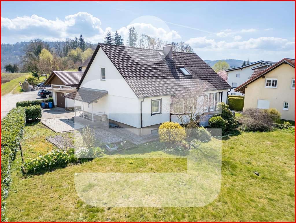 Immobilie in Albbruck - Zwei Wohnetagen, volle Freiheit: Flexibles Wohnkonzept für Familien oder zwei Generationen - Bild 0