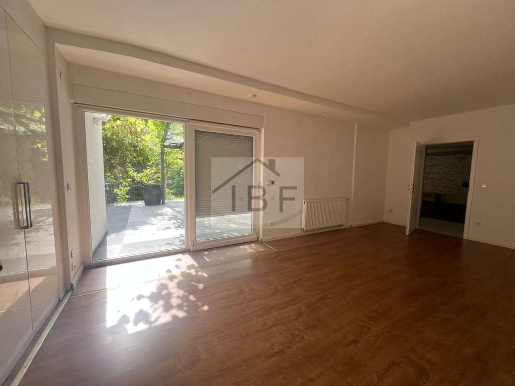 Immobilie in Netphen - Großzügige Souterrainwohnung mit weitläufiger Terrasse - Bild 3