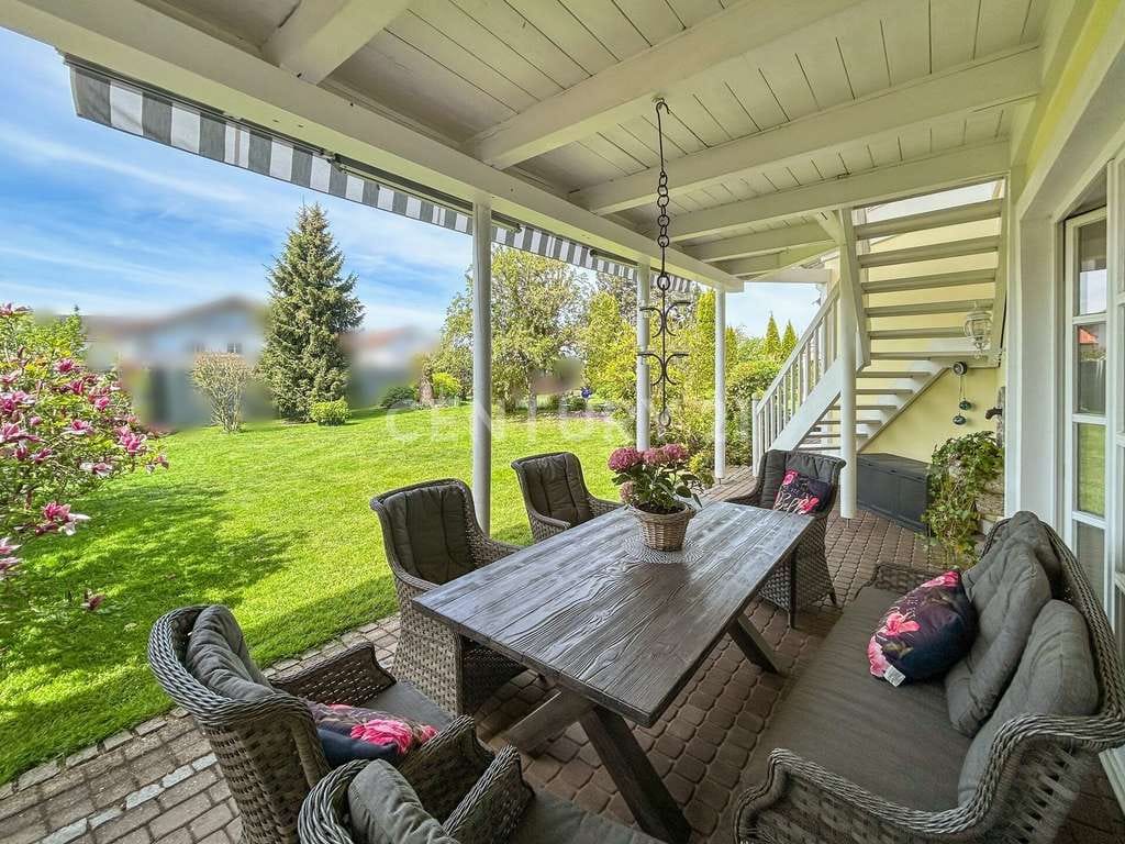 Immobilie in Engelsberg - Exklusives Landhausanwesen mit Galerie, Pool, Wellness und Weinkeller auf großem Grundstück - Bild 3