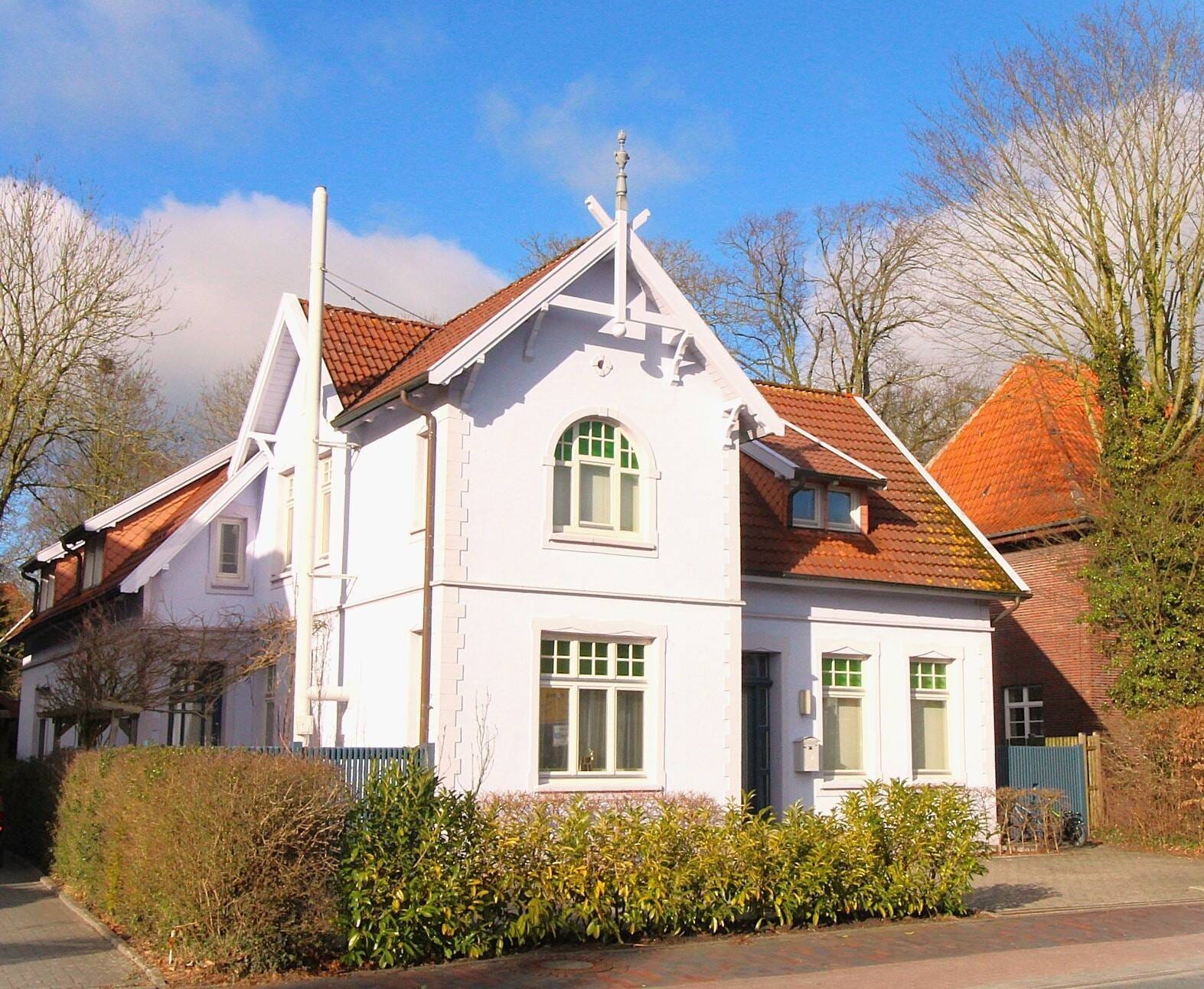 Immobilie in Wittmund - Willkommen in der schönsten Jugendstilvilla Wittmunds! - Bild 2