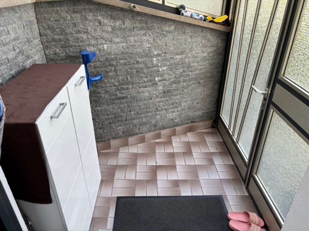 Immobilie in Niefern-Öschelbronn - Ruhige Hanglage mit Ausblick – Doppelhaushälfte mit Balkon, Terrasse & Garten - Bild 2