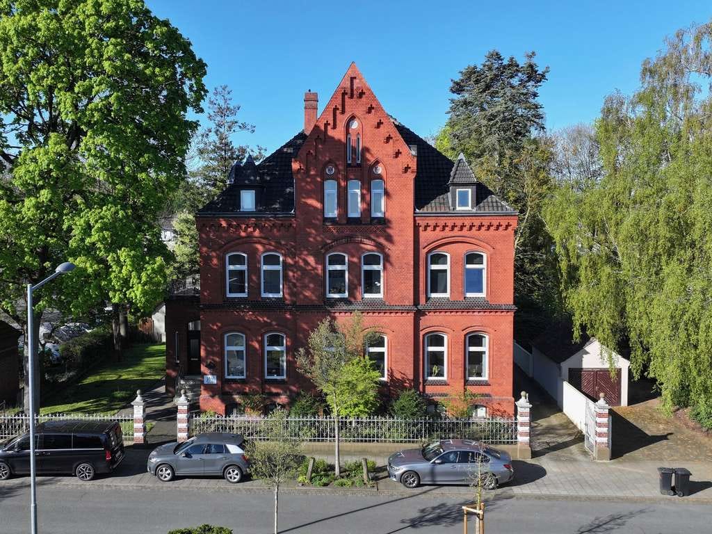 Immobilie in Bünde - Denkmal mit Strahlkraft - ehemalige Zigarrenfabrikantenvilla in bester Lage... - Bild 0
