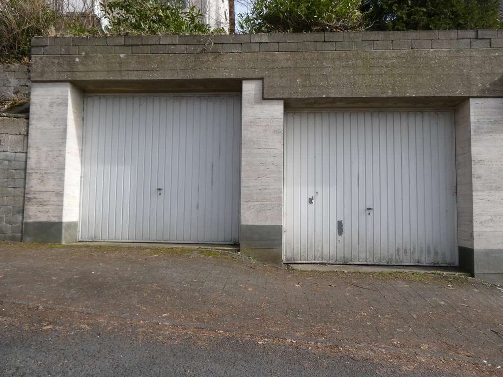 Immobilie in Siegen - Achenbach: Einfamilienhaus mit Einliegerwohnung - Bild 1