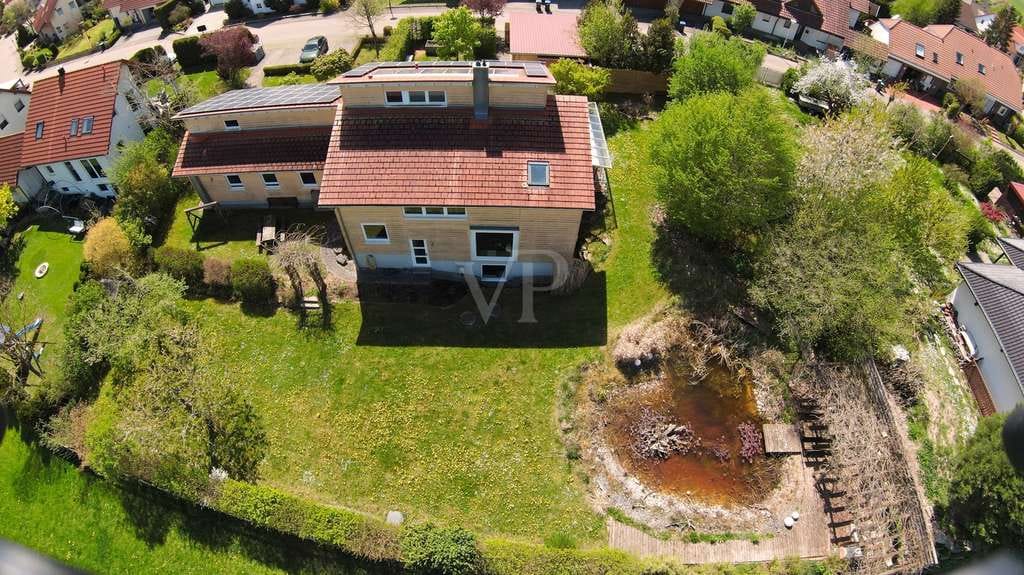 Immobilie in Stimpfach - Ökologisch & energieeffizient - Architektonisches Wohnhaus mit Praxisanbau - Unverbaubare Naturlage - Bild 3