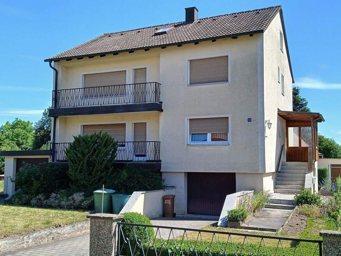 Immobilie in Gunzenhausen - flexibles Wohnhaus - als Ein- oder Zweifamilienhaus nutzbar - Bild 0