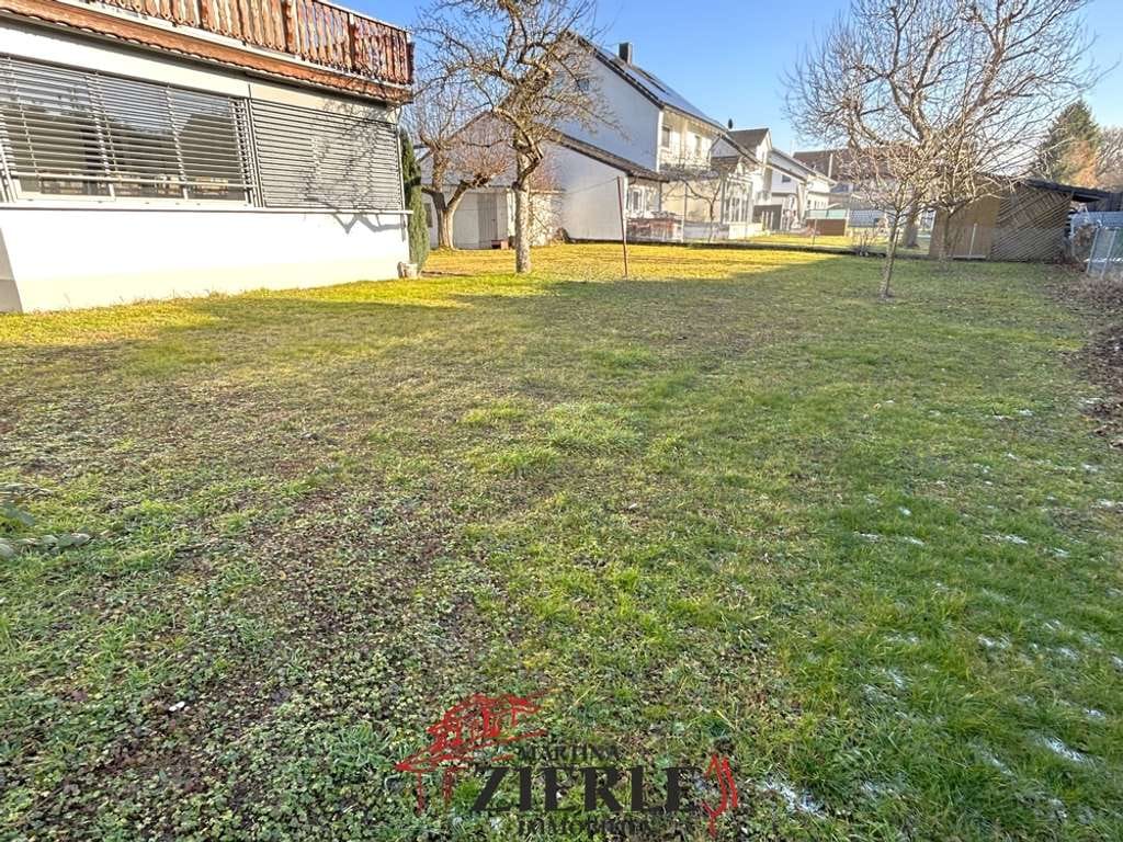Immobilie in Süßen - Großes Mehrfamilienhaus mit fantastischem Grundstück, Wintergarten, Keller und zwei Garagen! - Bild 3