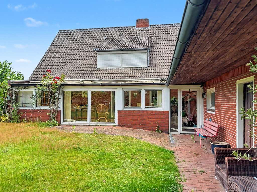 Immobilie in Großenkneten - Charmantes Einfamilienhaus mit Wintergarten in ruhiger Sackgassenlage zentral in Ahlhorn - Bild 2