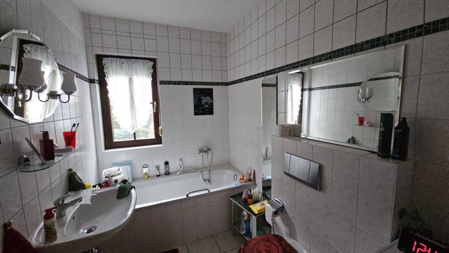Immobilie in Belgershain - Geräumiges Familienhaus mit Terrasse & Balkon  in Threna - Bild 1
