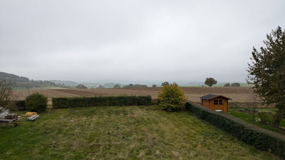 Immobilie in Friolzheim - 1- bis 2-Familienhaus in ruhiger Ortsrandlage mit Blick auf den Schwarzwald - Bild 1