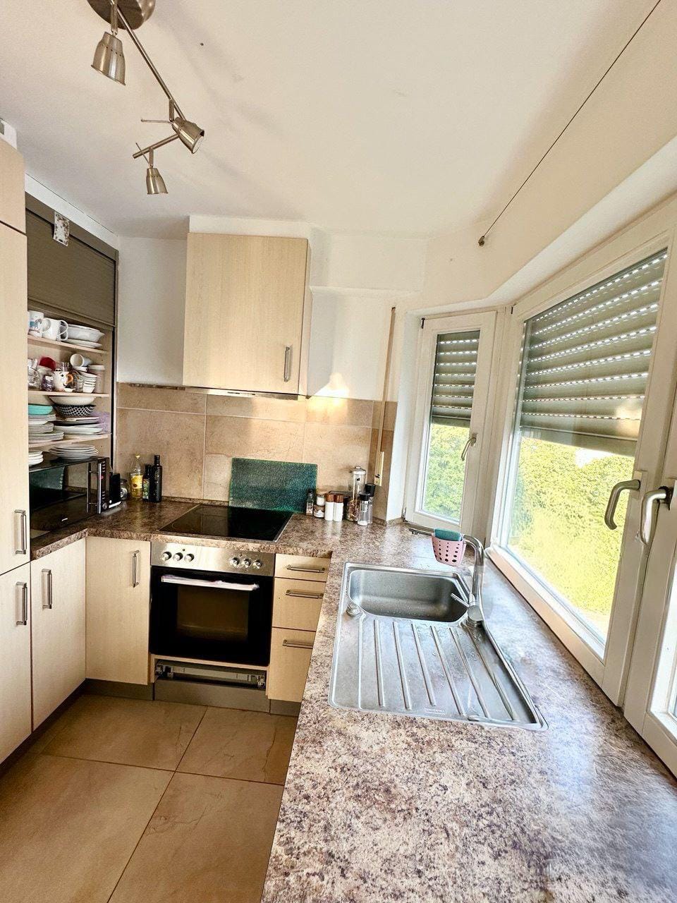 Immobilie in Burgthann - Geräumige Wohnung in Burgthann/Ezelsdorf – Balkon & Keller, Toplage zwischen Nürnberg und Fürth - Bild 2