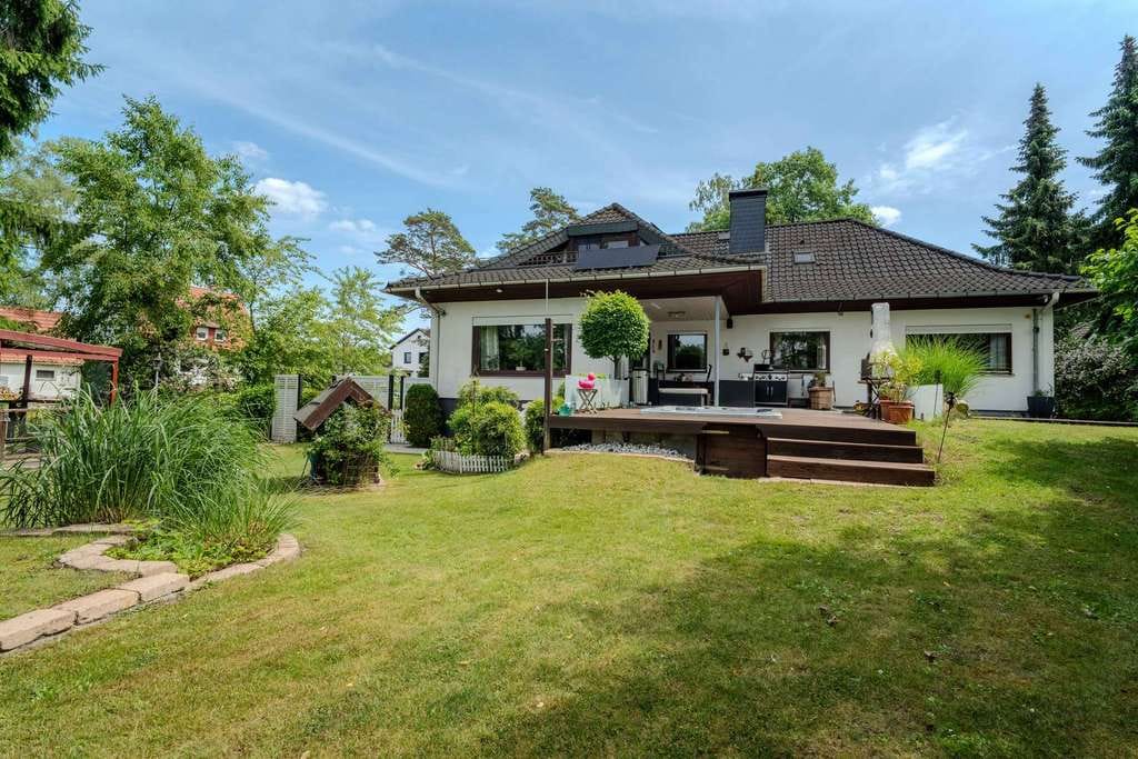 Immobilie in Hambühren - Großes Haus in ruhiger Lage - Bild 1