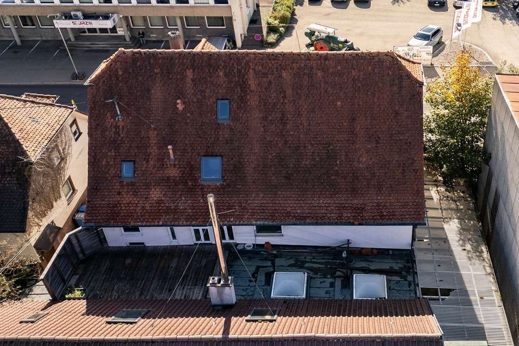 Immobilie in Tuttlingen - Zweifamilien- und Geschäftshaus mit Werkstatt – vielseitig nutzbar für Wohnen und Gewerbe - Bild 3
