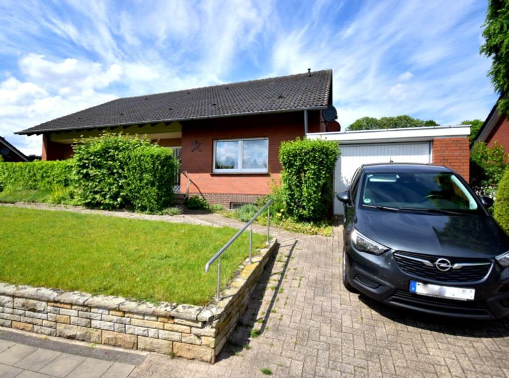 Immobilie in Tecklenburg - Provisionsfrei! Objekt Nr.1068 Zwei Wohneinheiten - eine Investition! Großzügiges Wohnhaus zu verkaufen - Bild 0