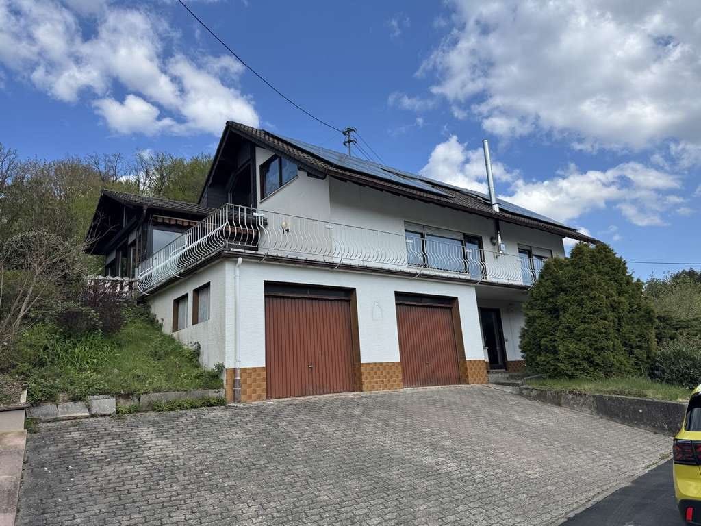 Immobilie in Flörsbachtal - Familienleben genießen: Haus mit großzügigem Gartenparadies - Bild 0