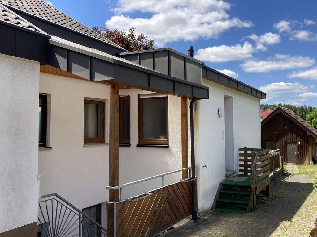 Immobilie in Ruppertshofen - Geräumiges Dreifamilienhaus in idyllischer Lage - Bild 3