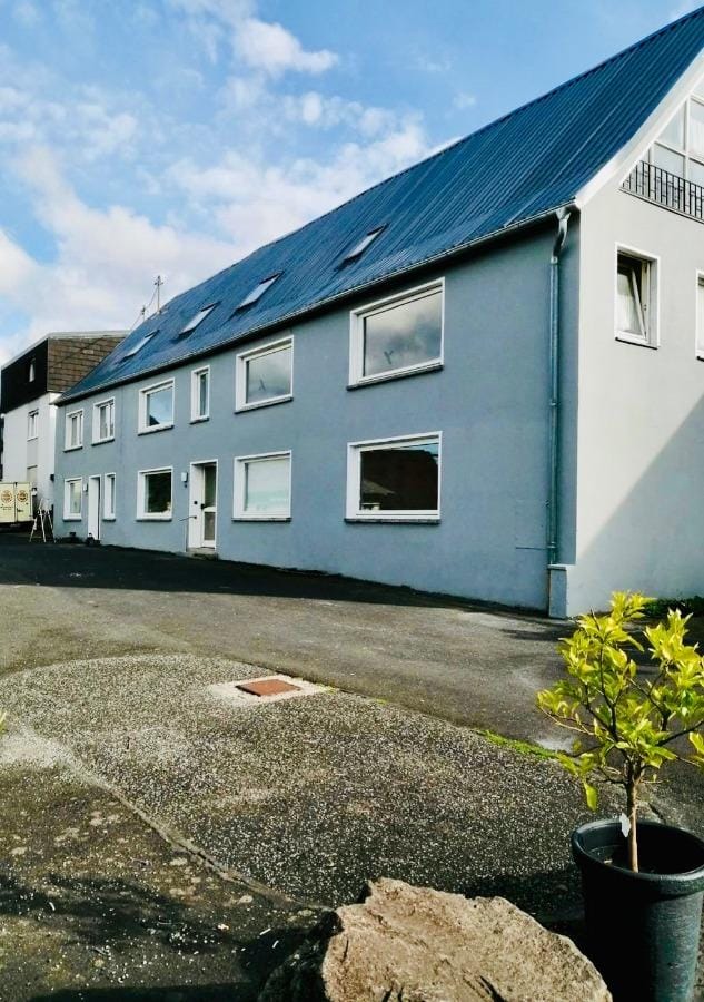 Immobilie in Lutzerath - Saniertes Mehrfamilienhaus | 7 Wohnungen | 410 m² Wohnfläche | 1.300 m² Grundstück | 56826 Lutzerath - Bild 0