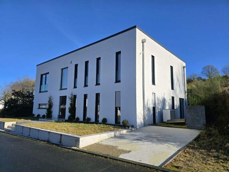 Immobilie in Balesfeld - Exklusives Designerhaus in der Südeifel mit 250 m² Wohnfläche und maximaler Energieeffizienz. - Bild 0