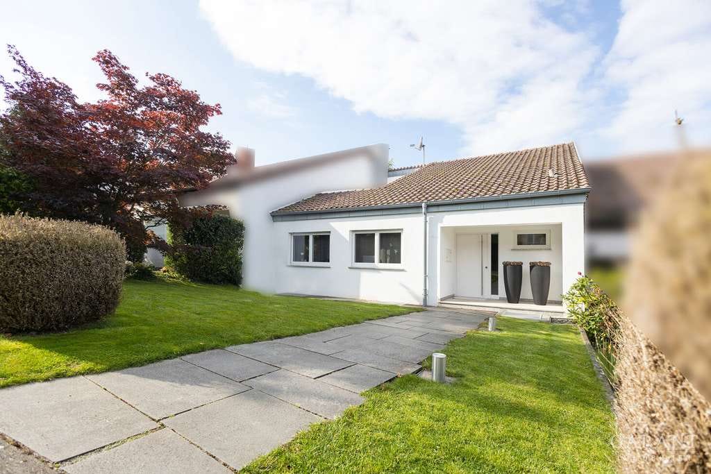 Immobilie in Talheim - Wohnen mit Stil: Kernsaniertes Reihenhaus mit außergewöhnlicher Architektur und viel Privatsphäre - Bild 0