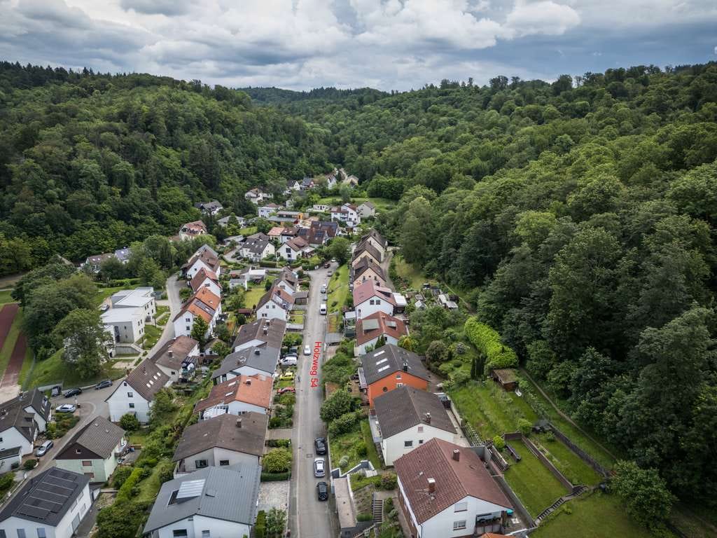 Immobilie in Weinheim - 3 Wohneinheiten mit faszinierender Aussicht in Weinheim! - Bild 2