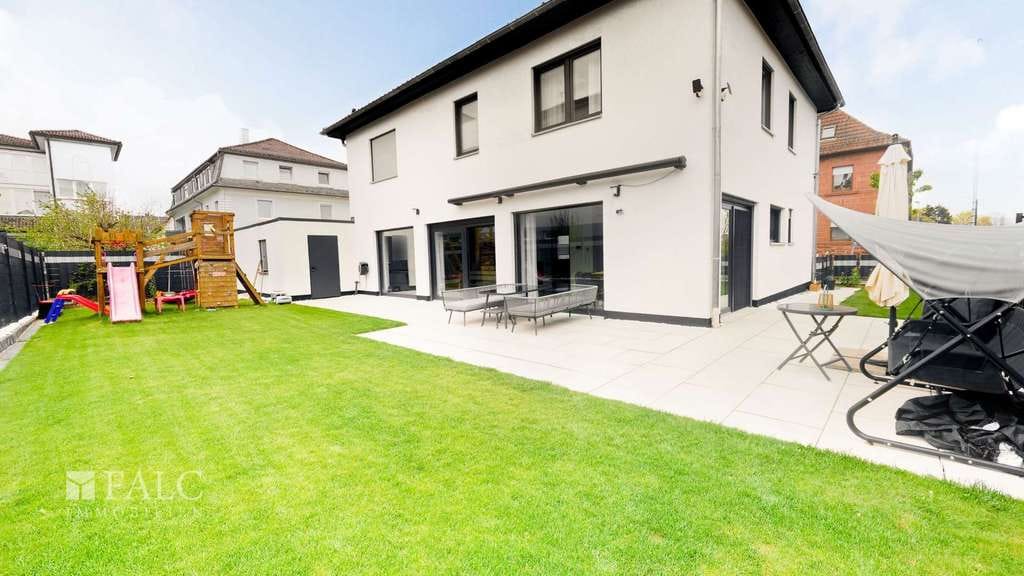 Immobilie in Walldürn - Traumhaftes Einfamilienhaus mit schönem Garten in Walldürn - Bild 1