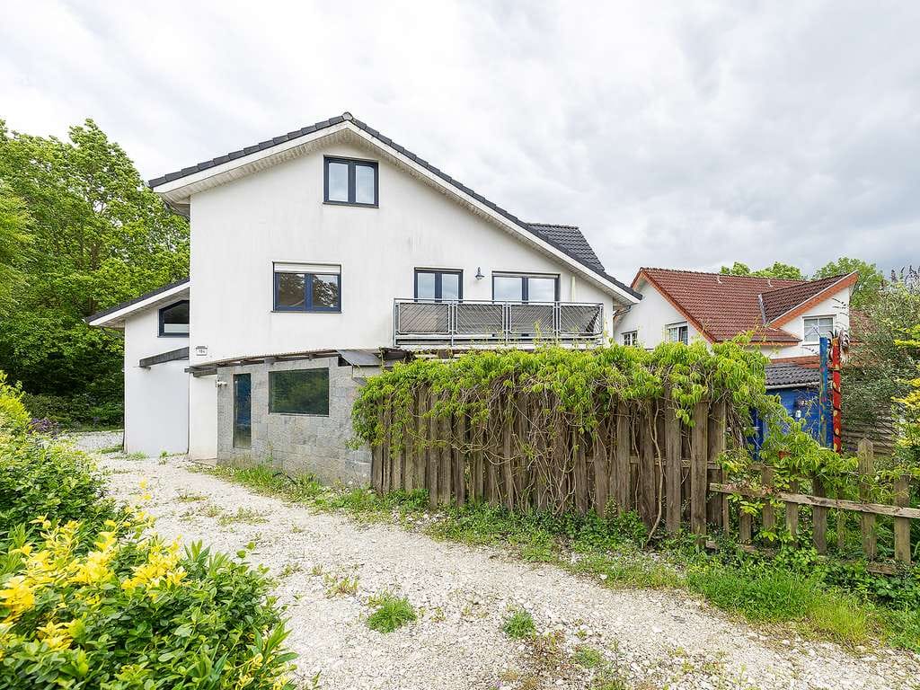 Immobilie in Bad Iburg - Platz für Ideen - Großzügiges Zweifamilienhaus mit Apartment in zentraler Lage von Bad Iburg - Bild 1