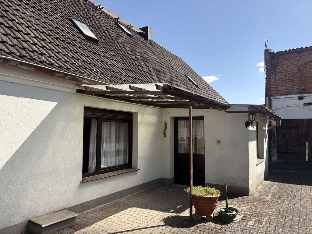 Immobilie in Gartz (Oder) - Renovierungsbedürftiges Einfamilienhaus mit Nebengelass in Hohenreinkendorf bei Gartz (Oder) ! - Bild 0