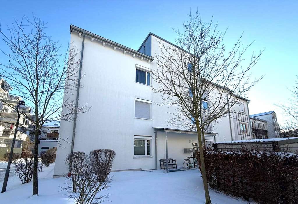 Immobilie in Kirchseeon - Wohnjuwel mit Balkon in Kirchseeon – Kapitalanlage mit Perspektive - Bild 2