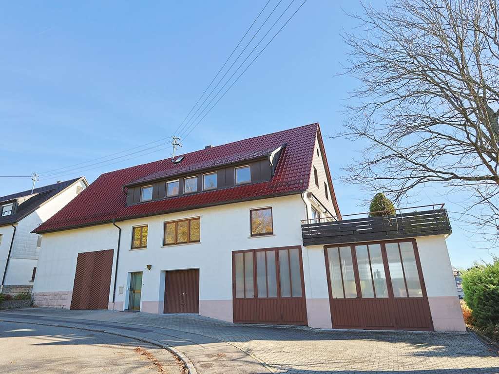 Immobilie in Weil im Schönbuch - Vielseitiges Ausbau- und Nutzungspotential in idyllischer Lage - Bild 0