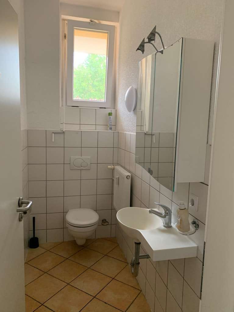 Immobilie in Rheinzabern - Großzügige 2-Zi-EG-Wg mit 28 qm Nebenraum & 2 Stellplätze u. kl. Gartenanteil - Bild 4