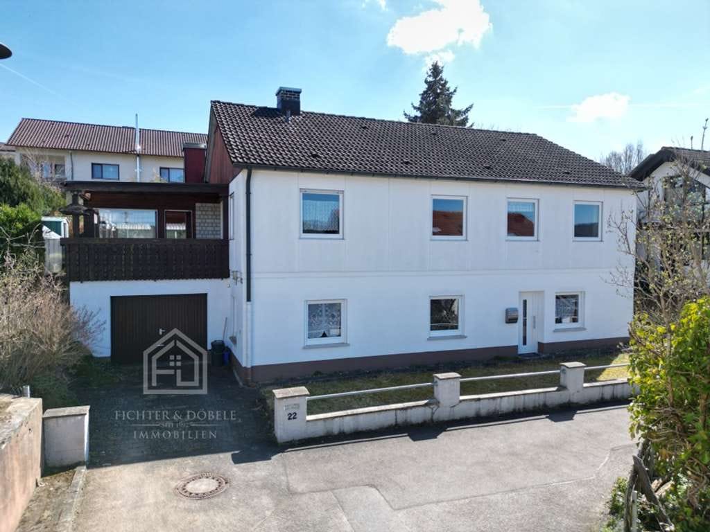 Immobilie in Tuttlingen - F&D | Freistehendes Einfamilienhaus mit Garage und Wintergarten in ruhiger Wohnlage  von Nendingen - Bild 0