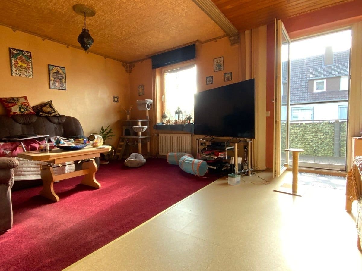 Immobilie in Habichtswald - Zweifamilienhaus in ruhiger Lage von Habichtswald-Ehlen - Viel Potenzial für Ihr Traumhaus - Bild 1