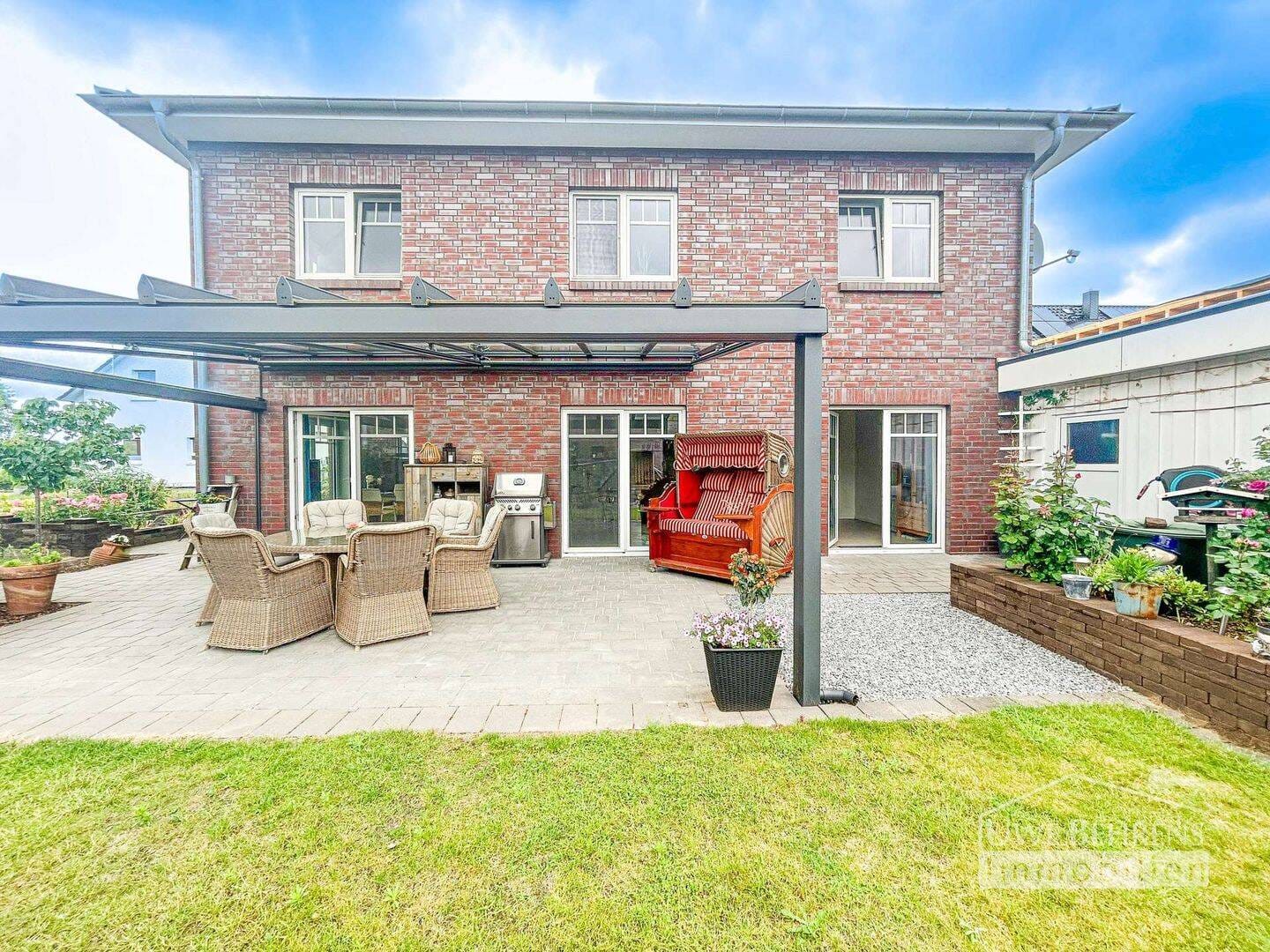 Immobilie in Bliedersdorf - MODERNES EINFAMILIENHAUS MIT GROßZÜGIGEM RAUMKONZEPT UND SCHÖNEM GARTEN IN BLIEDERSDORF - Bild 1