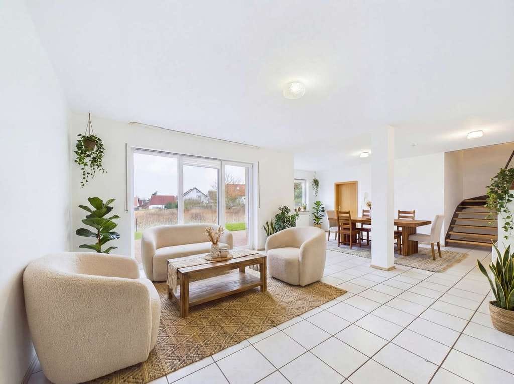 Immobilie in Hütschenhausen - Modernes Einfamilienhaus am Feldrand - Bild 1