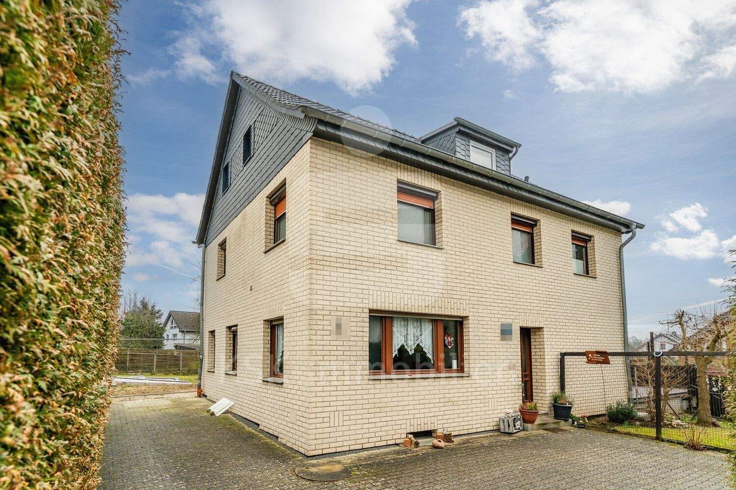 Immobilie in Lohmar - Lohmar-Inger - Charmantes Schmuckstück mit Sonnenterasse und Garten. - Bild 2