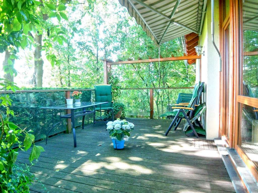 Immobilie in Obergurig - Hornja Hórka - Mod. EFH im Bungalowstil mit Terrasse - Bad m. Wanne u. Dusche - Kamin - EBK - Doppelcarp. - nahe BZ - Bild 2