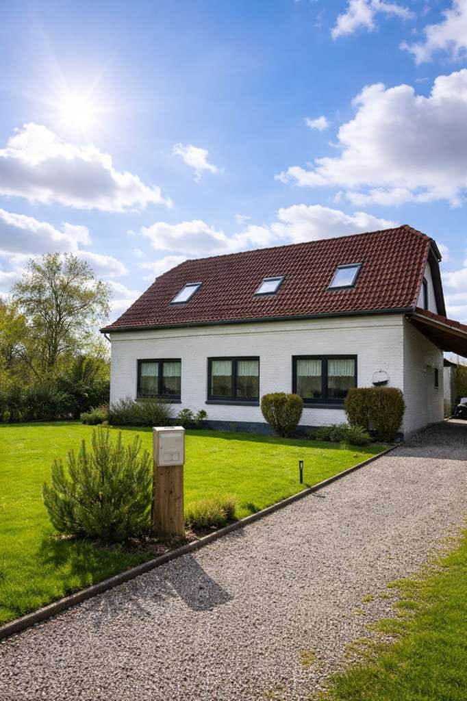 Immobilie in Steinberg - Wohnen nahe der Ostsee: Charmantes Haus von 1800 auf 917 m² Grundstück! Ruhige Wohngegend. - Bild 0