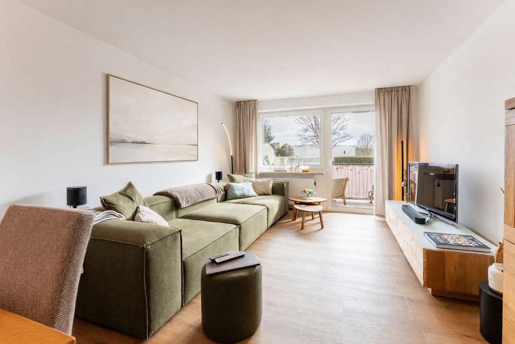 Immobilie in Neuried - Helle und einladende Wohnung mit Balkon und Einzelgarage - Bild 0