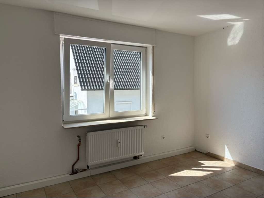 Immobilie in Hauenstein - Wohnung mit Potenzial in ruhiger Lage 

 - Bild 3