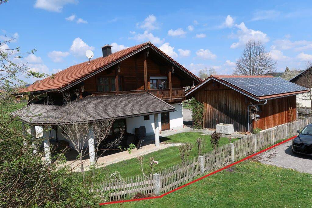 Immobilie in Egglkofen - stattliches Wohnhaus + Gewerbeflächen, Egglkofen - Bild 0