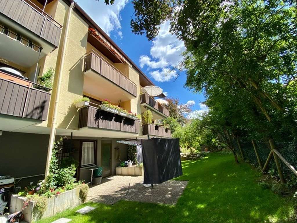 Immobilie in Böblingen - 1 - Zimmer Investment in Bestlage von Böblingen, Tannenberg | Balkon, Einbauküche, Stellplatz - Bild 1