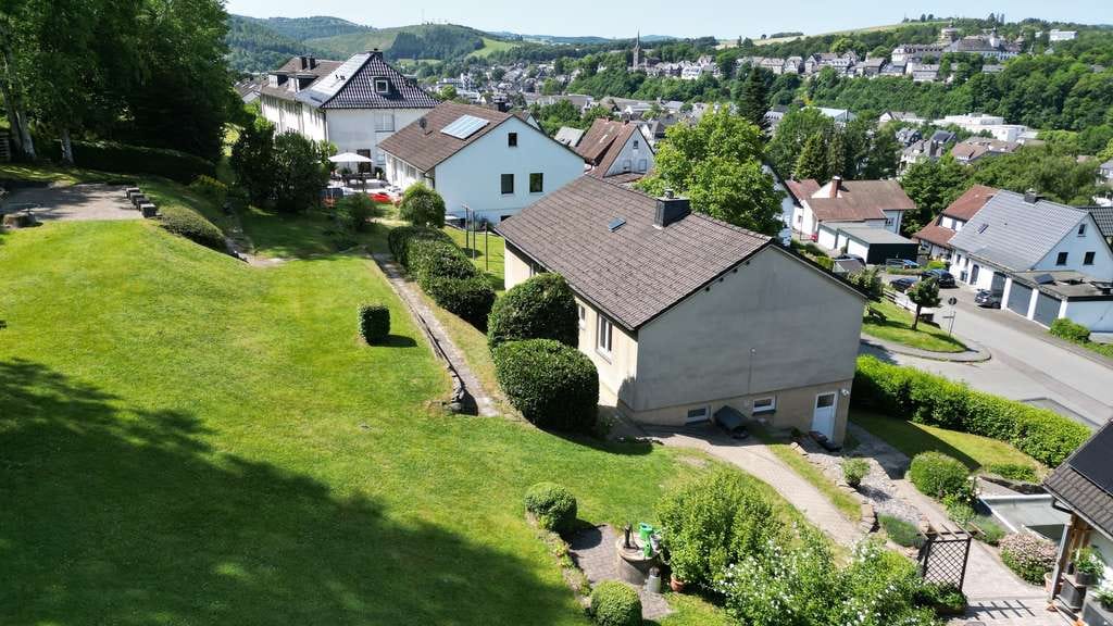Immobilie in Bad Berleburg - Einfamilienhaus in toller Lage! - Bild 2