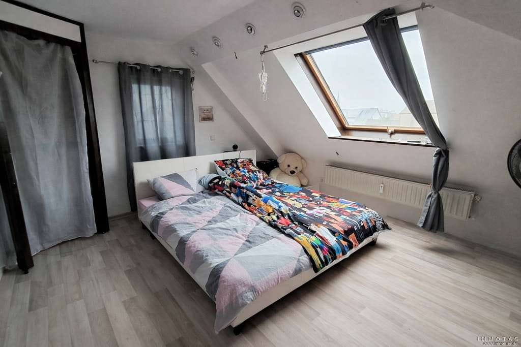 Immobilie in Bobenheim-Roxheim - 3-Zimmer-Maisonette-Wohnung im Dachgeschoss und Spitzboden; mit Garage - frei nach Vereinbarung - Bild 4